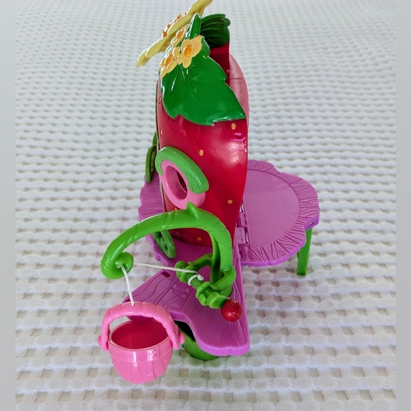 Strawberry Shortcake Berry Bitty Clubhouse Playset Toy 2009 Incomplete - Picture 4 of 10